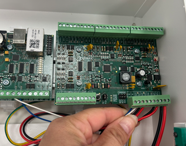 Un circuito electrónico

El contenido generado por IA puede ser incorrecto.